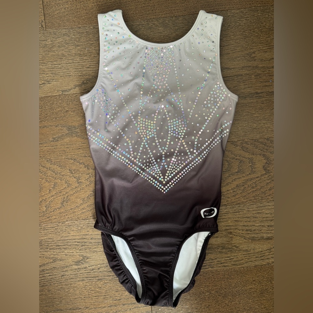Girls Ombre Black and White Rhinestone Gymnastics Leotard